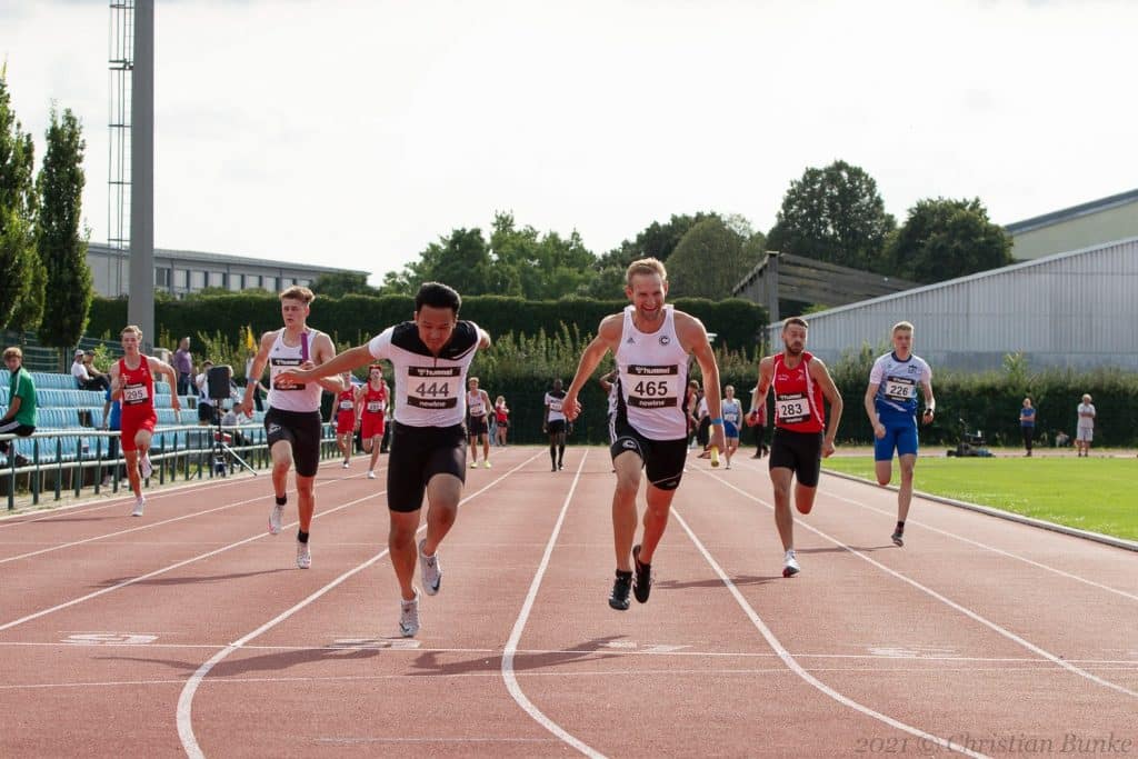 30 08 2021 Supawat erkämpft sich den Titel ein Fotofinish Fotograf Christian Bunke