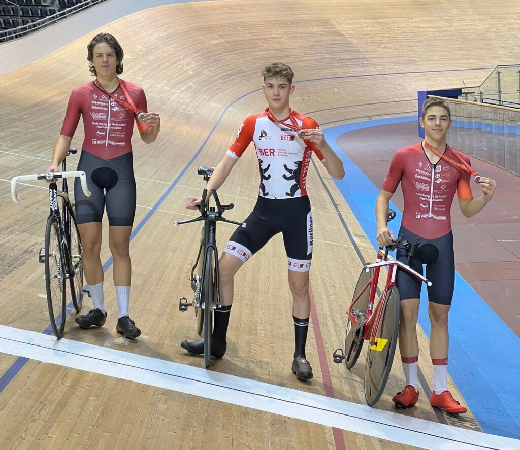 LVM 2000m Einerverfolgung 2 Platz Nils Borrmann 3 Platz Anton Arndt