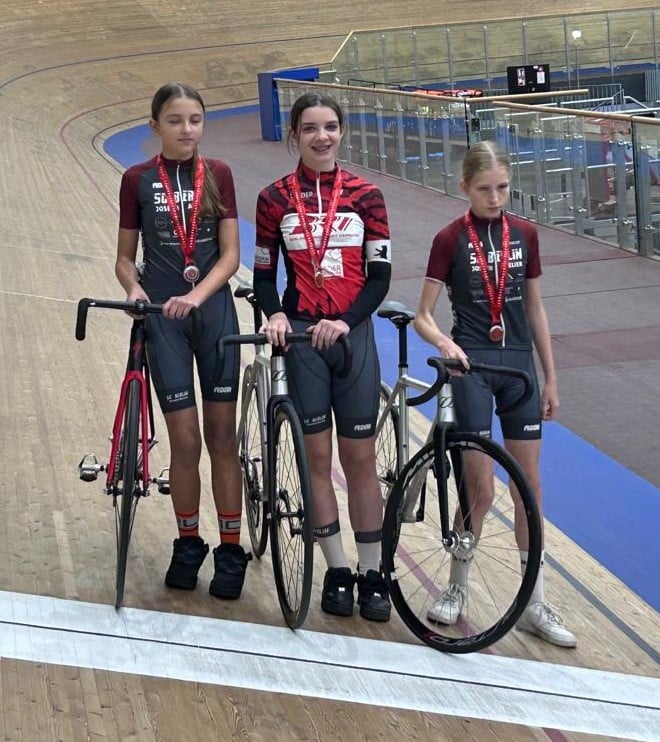 LVM Bahn U15w 500m 1 Platz Lena Milla Schönbeck 2 Platz Marta Gaulke 3 Platz Anna Grundei