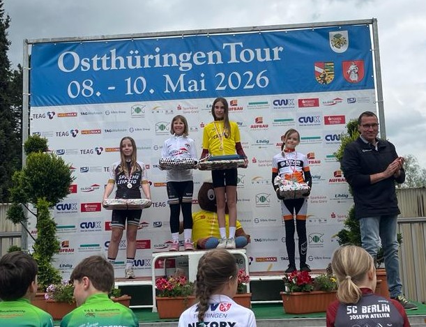 OTT 2026 Geschicklichkeitsparcours U13w 1 Platz Fiona Schmidmaier Übernahme des Gelben Trikots jpg
