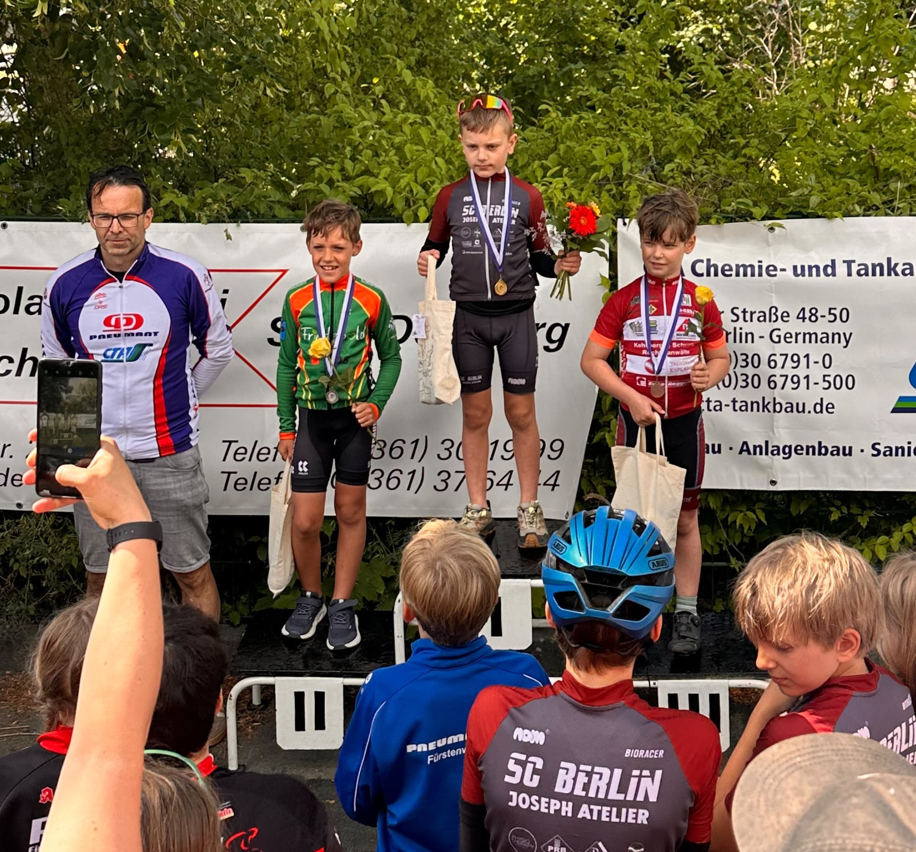 Fürstenwalde U9 Anfänger 1 Platz Mitja Volmer, 3 Platz Leon Megsner